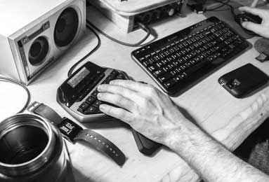 U22国足2-0领先！下半场开场仅30秒，李新翔头球破门